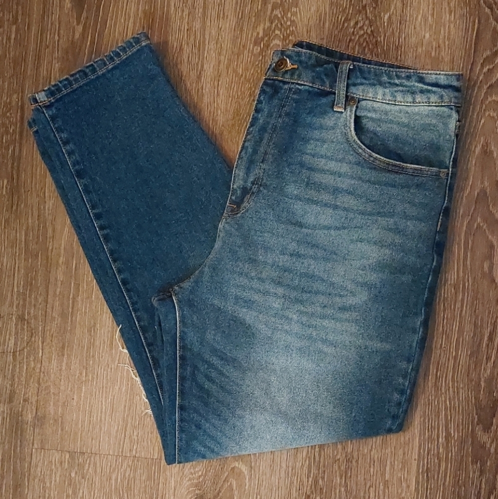 No Boundaries Dark Wash Straight Leg Jeans Busted Knee Distressed Size 15 Denim - Picture 3 of 12